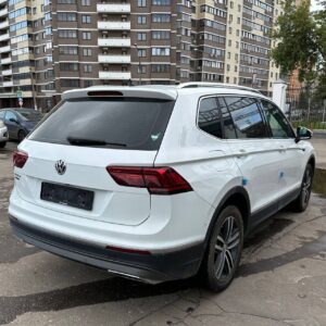 Авто из Китая с выгодой более 500 тысяч рублей