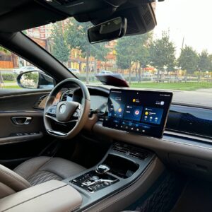 Авто из Китая с выгодой более 500 тысяч рублей