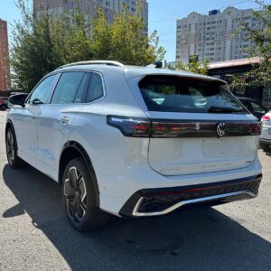Авто из Китая с выгодой более 500 тысяч рублей