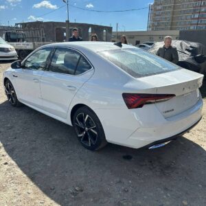 Авто из Китая с выгодой более 500 тысяч рублей