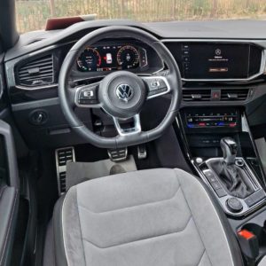 Авто из Китая с выгодой более 500 тысяч рублей